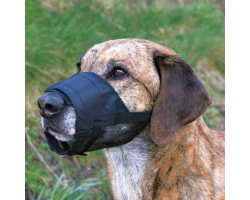 Muselière en polyester avec partie maillée pour chien