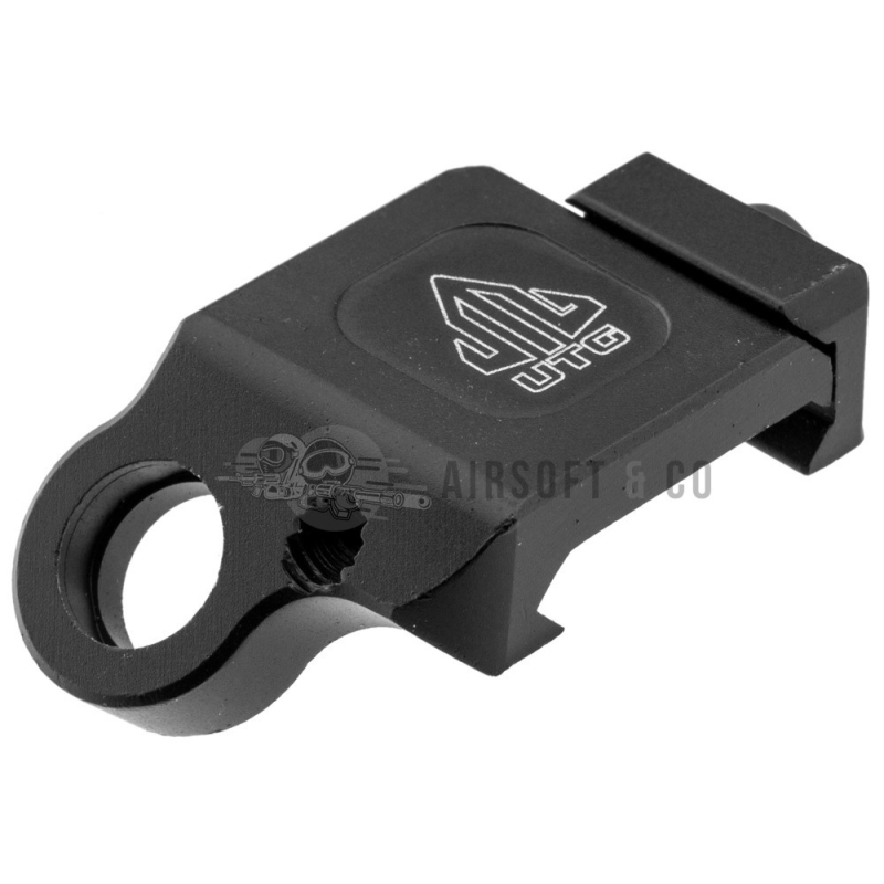 Attache-sangle 45° - Fixation robuste pour équipements sportifs