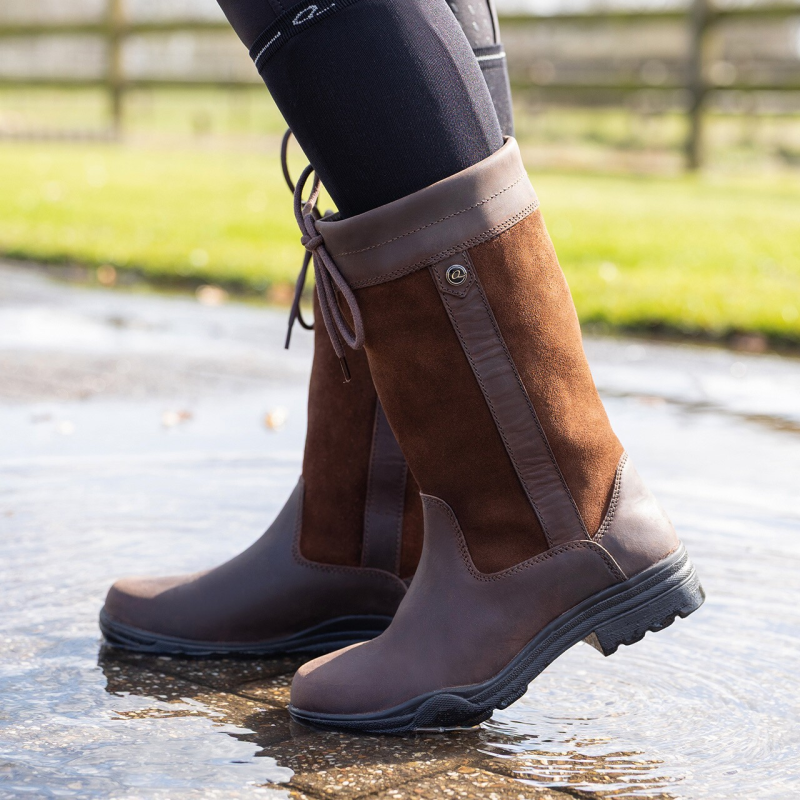 Bottes QHP Rylin - Confort et protection pour les cavalières